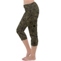 Texture Background Mandala Capri Yoga Leggings View2