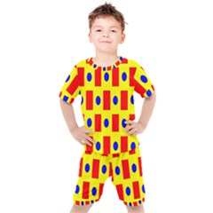 Pattern Design Backdrop Kids  Tee And Shorts Set by Sudhe