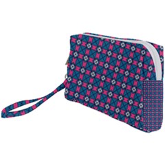 Df Tentifancy Look Wristlet Pouch Bag (small) by deformigo