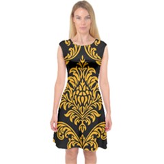 Finesse  Capsleeve Midi Dress by Sobalvarro