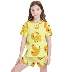 Banana Cichlid Kids  Tee And Sports Shorts Set by artworkshop