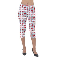 Spanish Love Phrase Motif Pattern Lightweight Velour Capri Leggings  by dflcprintsclothing