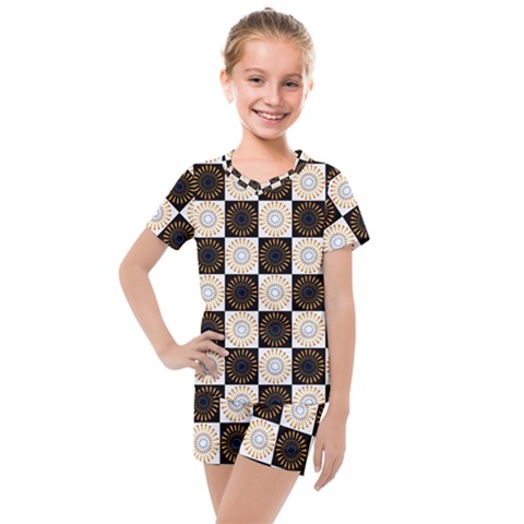 Illustration Checkered Pattern Decoration Kids  Mesh Tee And Shorts Set by Sapixe