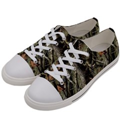 Realtree Camo Seamless Pattern Women s Low Top Canvas Sneakers by Cowasu