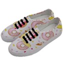Vector Donut Seamless Pattern Men s Classic Low Top Sneakers View2