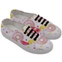 Vector Donut Seamless Pattern Men s Classic Low Top Sneakers View3