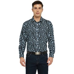 Blue Giraffe Pattern Men s Long Sleeve Shirt by DinkovaArt