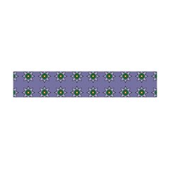 Taffia Flano Scarf (mini) by deformigo